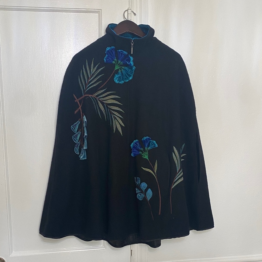 Vintage Carson Black Cape with Blue Floral Embroidery